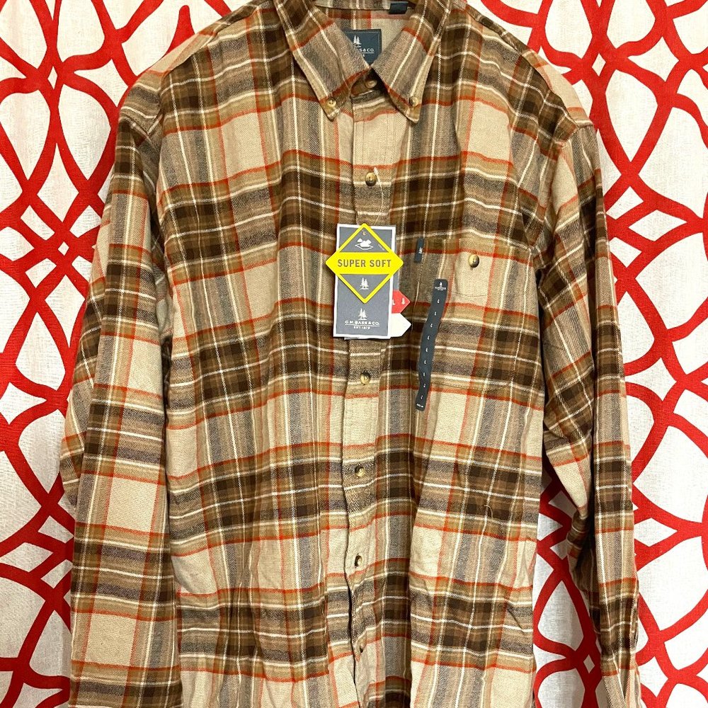 NEW WITH TAGS Plaid Flannel Men's Longsleeved Button Shirt